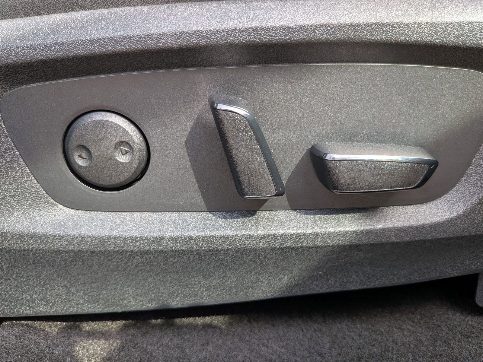 Used 2025 INFINITI QX60 Luxe AWD/4WD image 44