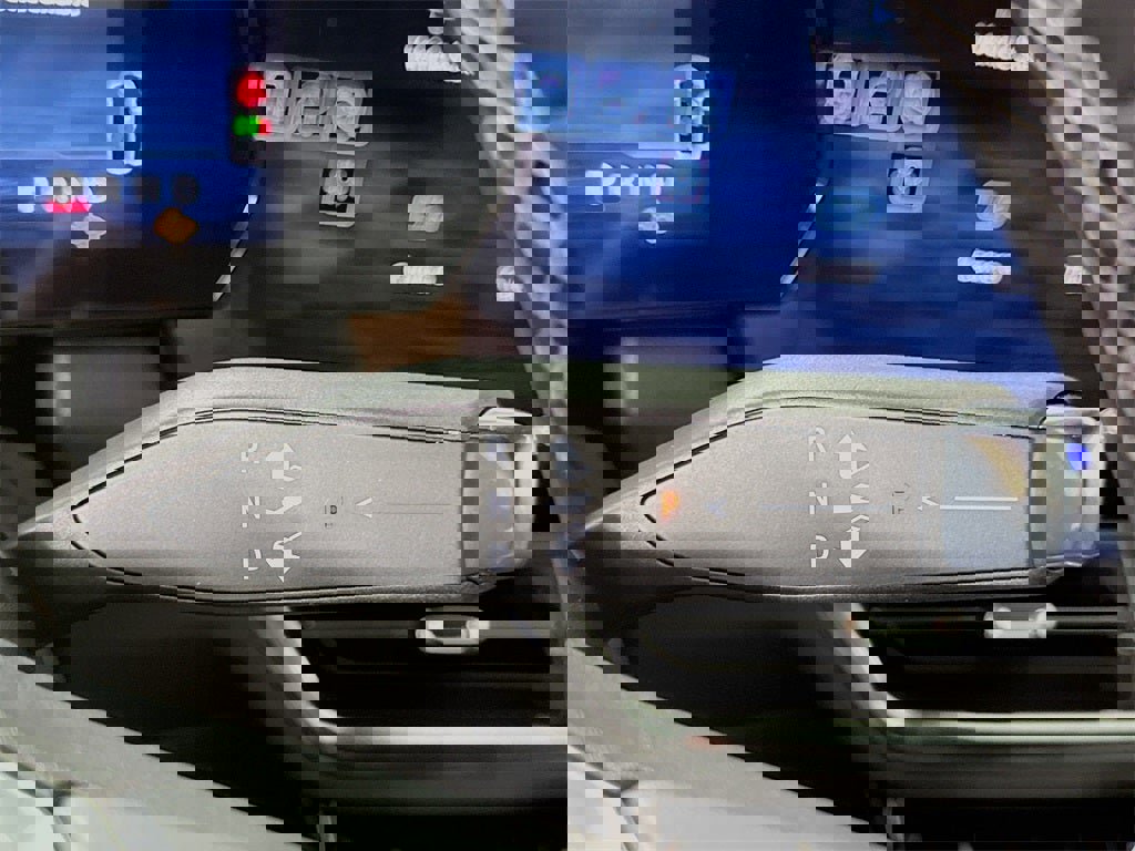 New 2026 Chevrolet Equinox EV LT image 12