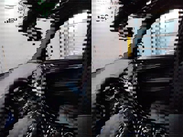 New 2025 Jeep Grand Cherokee Limited w/ Trailer Tow Package image 25