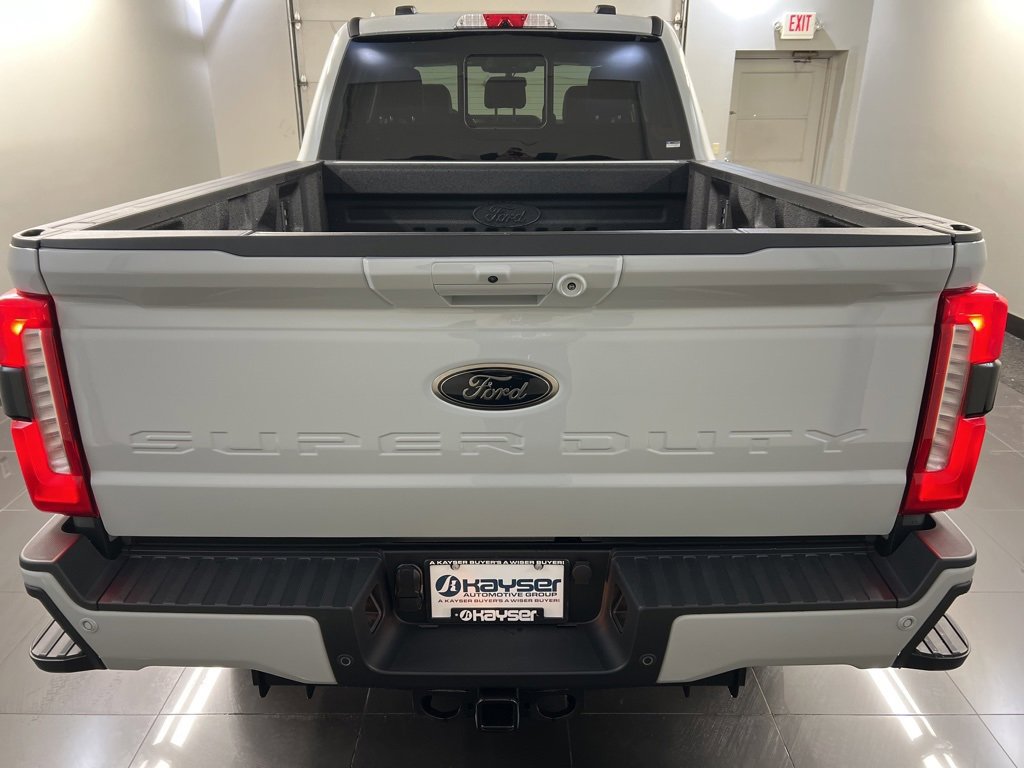 New 2026 Ford F250 Lariat w/ Black Appearance Package image 5