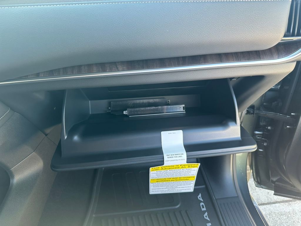 New 2026 Nissan Armada SL w/ Captain's Chari Seat Package image 30