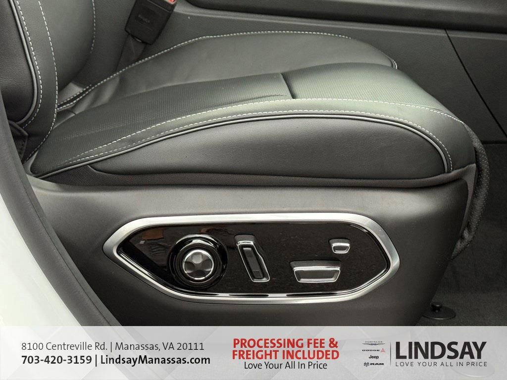 New 2025 Jeep Grand Cherokee Overland w/ Adv Protech Group III image 10