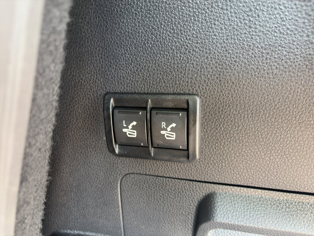 Used 2025 Toyota Sequoia Platinum w/ Tow Technology Package image 33