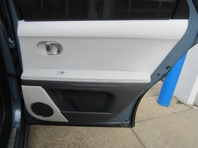 Used 2023 Hyundai Ioniq 5 Limited image 27