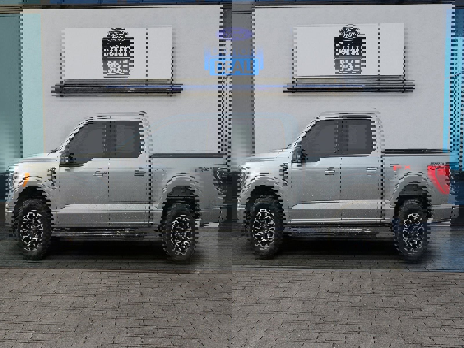 Certified 2023 Ford F150 XLT w/ Equipment Group 302A High image 5