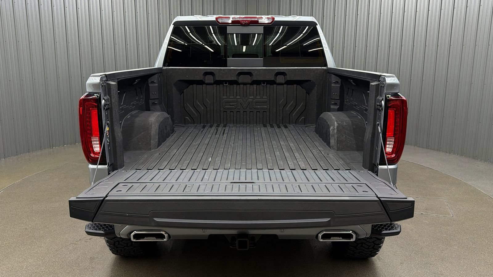 Used 2026 GMC Sierra 1500 Denali Ultimate AWD/4WD image 17
