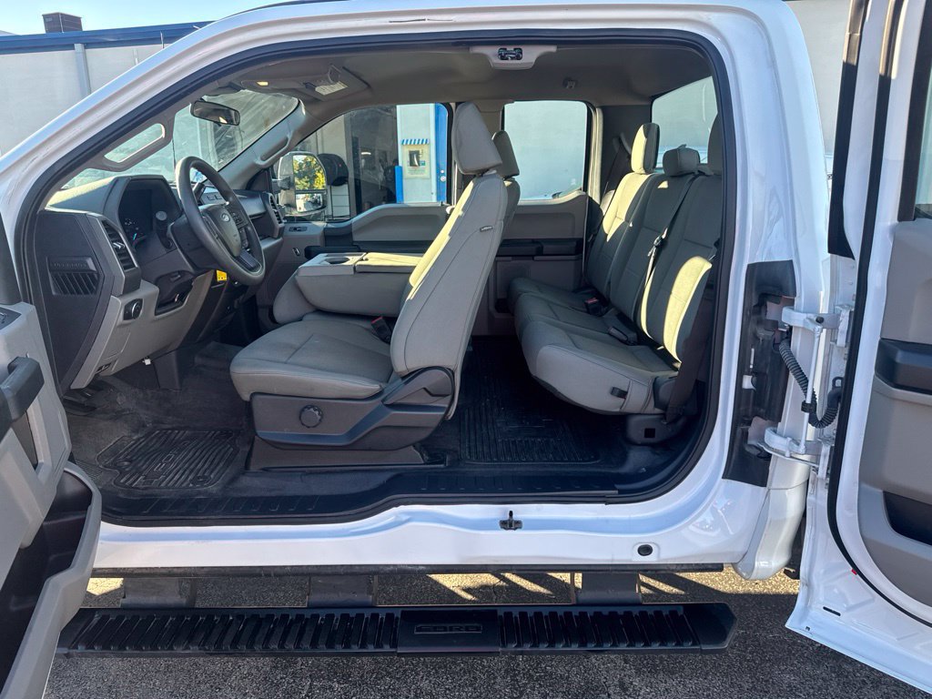 Used 2022 Ford F250 XL w/ Power Equipment Group AWD/4WD image 27