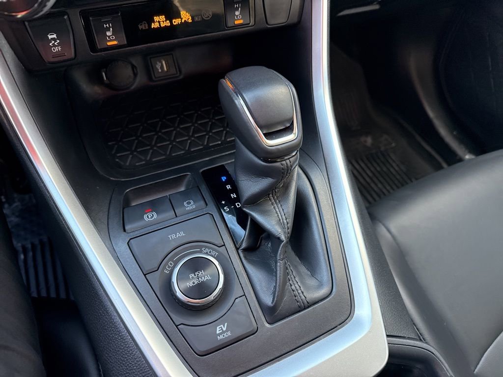 Used 2024 Toyota RAV4 XLE Premium w/ Weather Package image 22