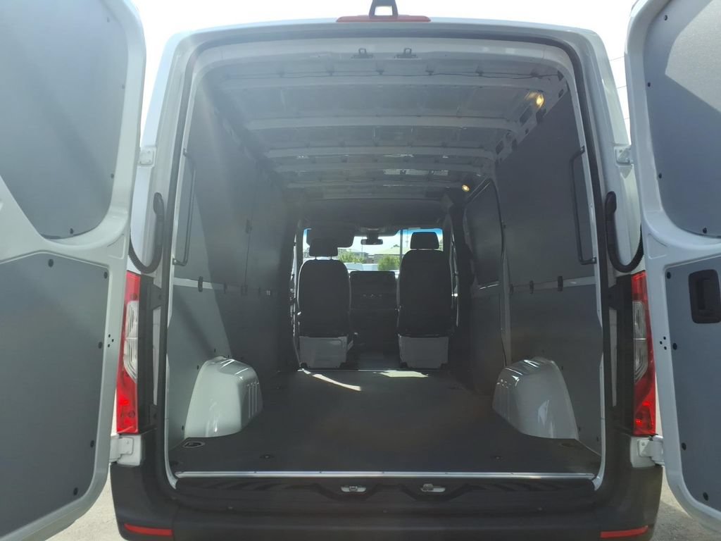 New 2026 Mercedes-Benz Sprinter 2500 image 26