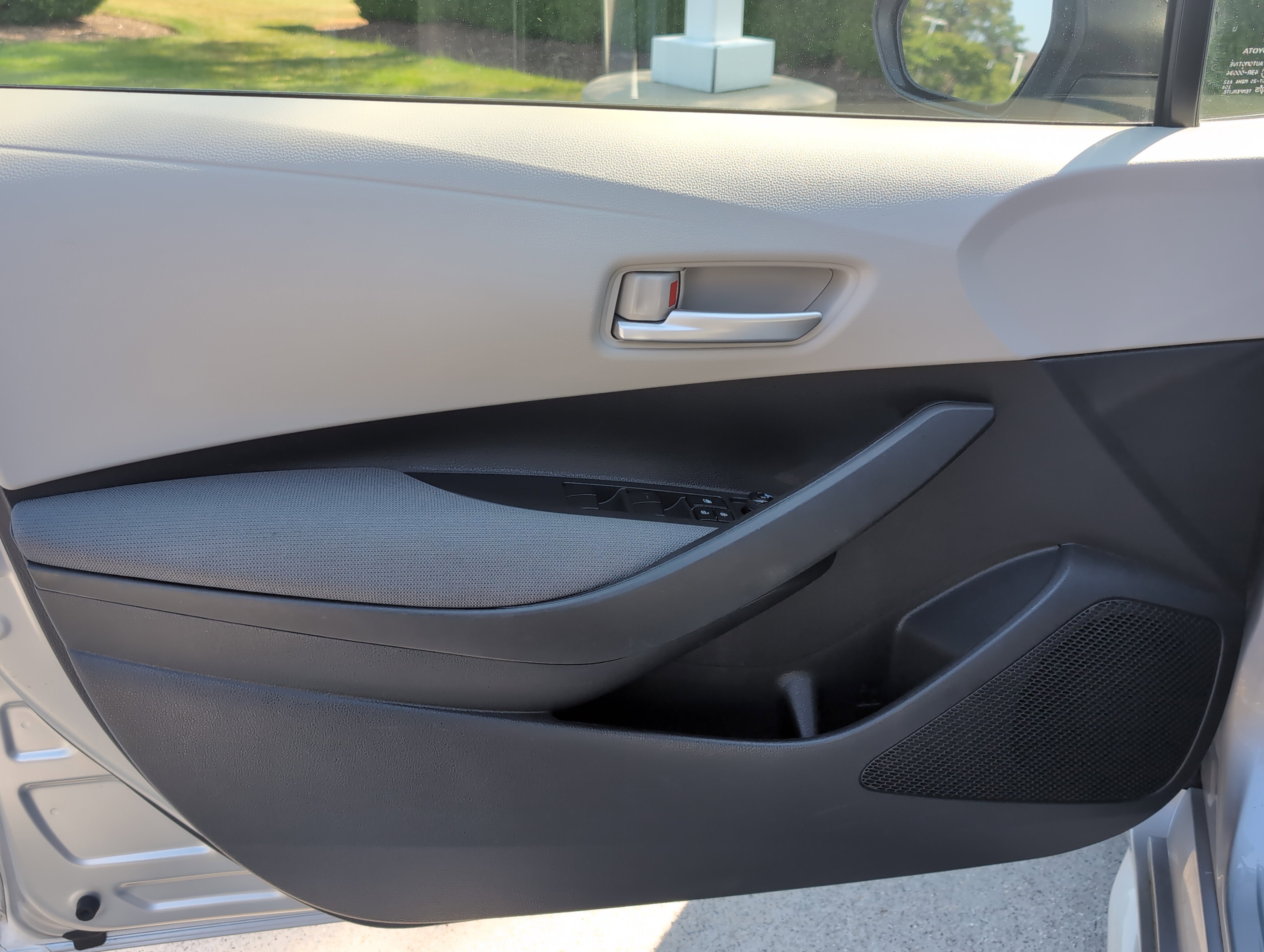 Certified 2021 Toyota Corolla LE FWD image 14