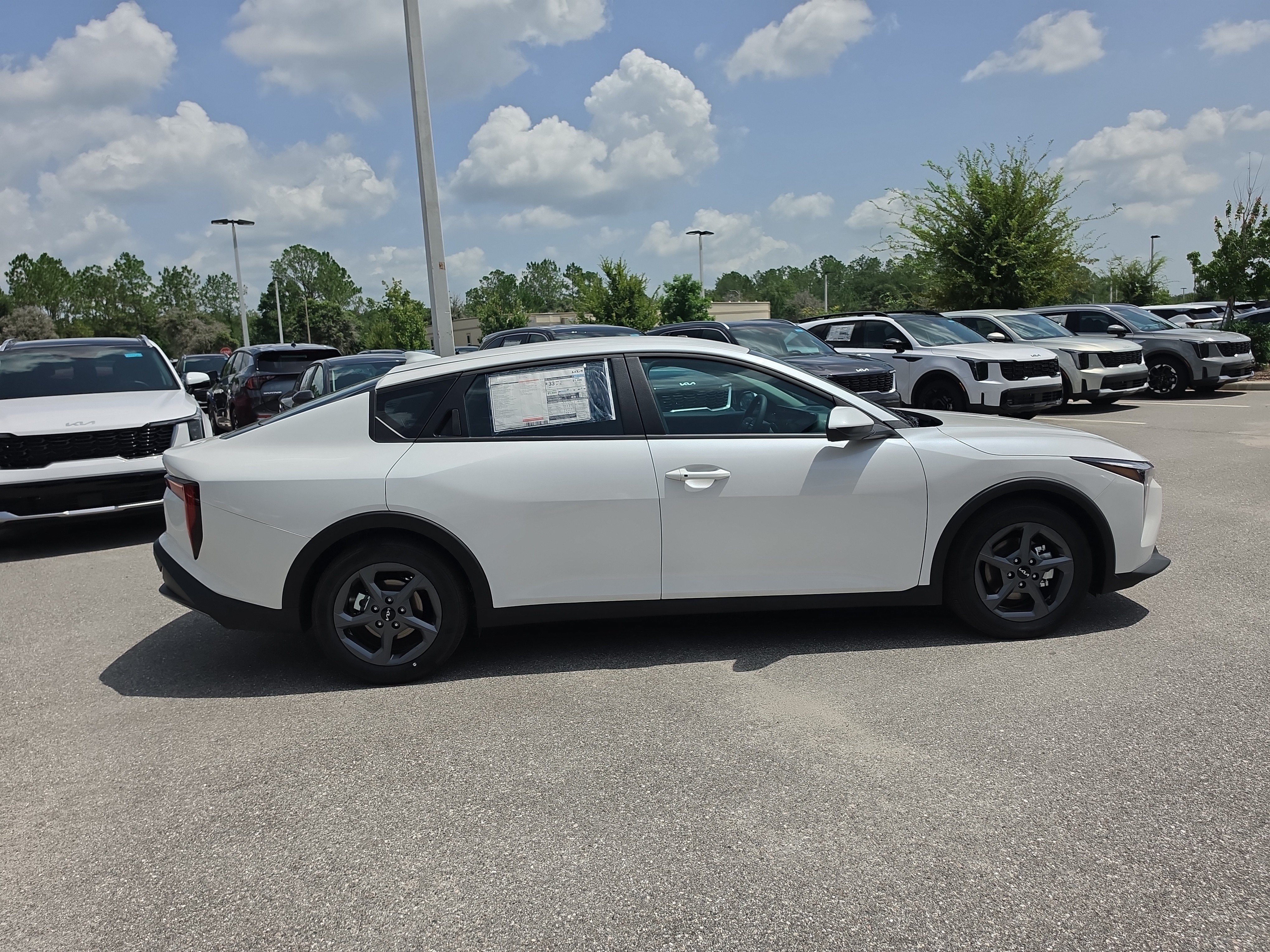 New 2026 Kia K4 FWD image 9