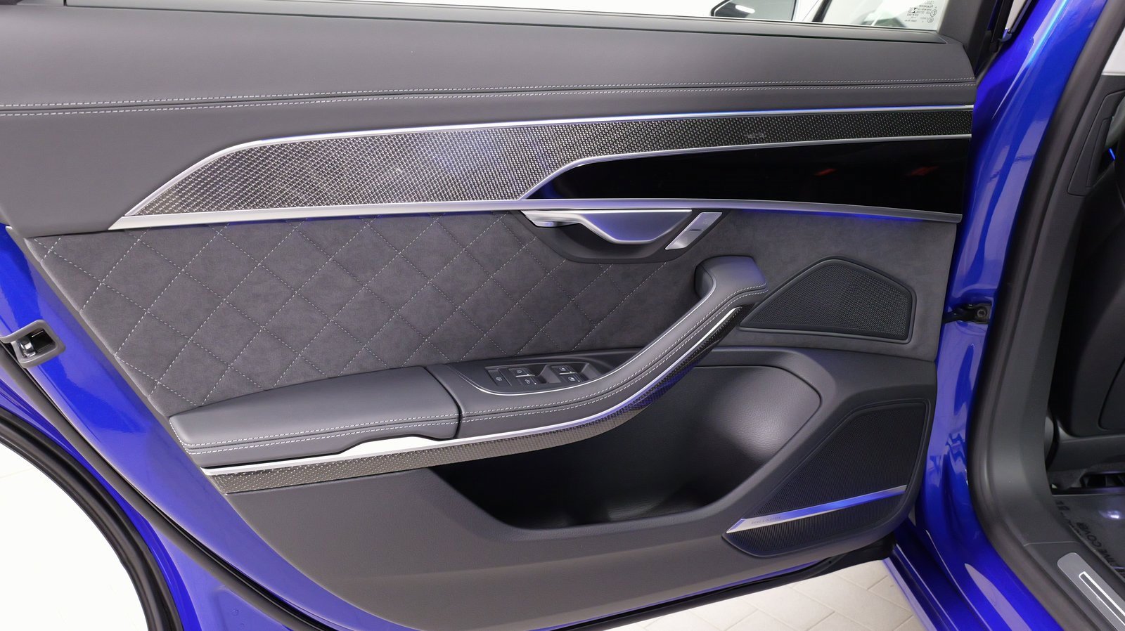 Used 2023 Audi S8 w/ S8 Comfort Plus Package image 34