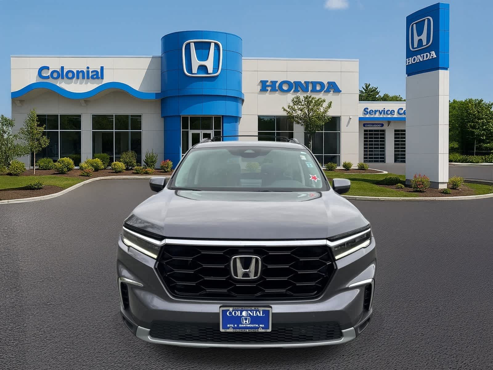 Used 2025 Honda Pilot Touring image 10