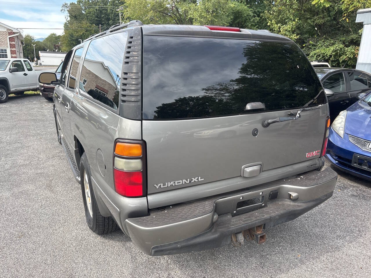 Used 2006 GMC Yukon XL Denali AWD/4WD image 11