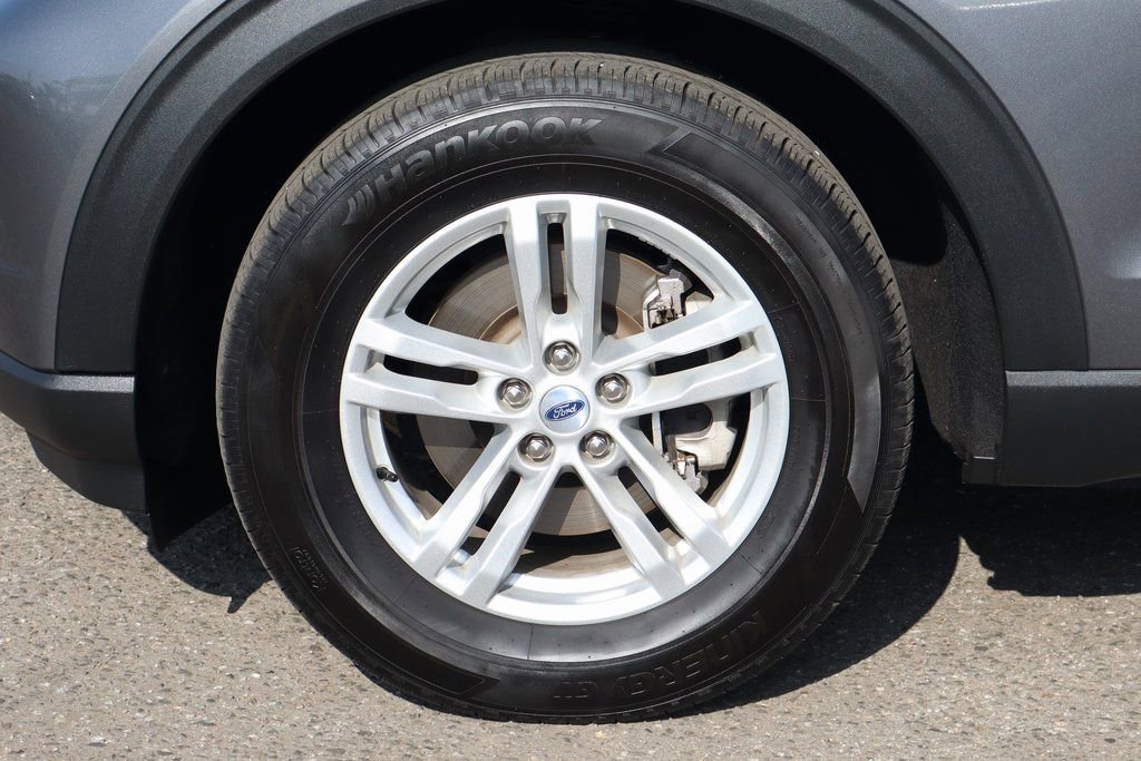 Used 2022 Ford Explorer XLT image 38