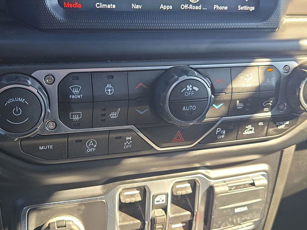 Used 2022 Jeep Gladiator Sport image 23