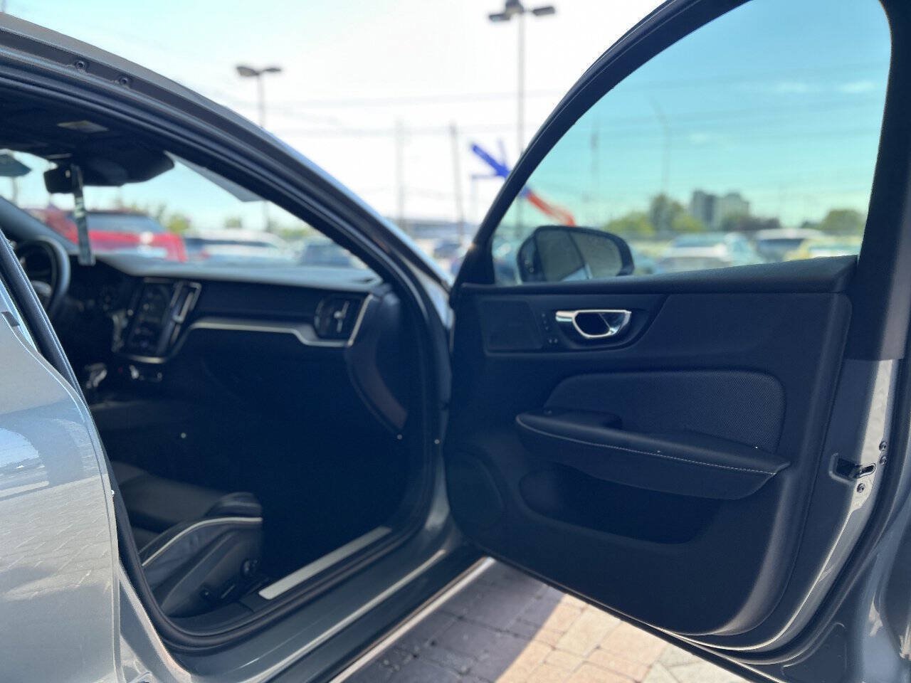 Used 2021 Volvo S60 T5 R-Design AWD/4WD image 54