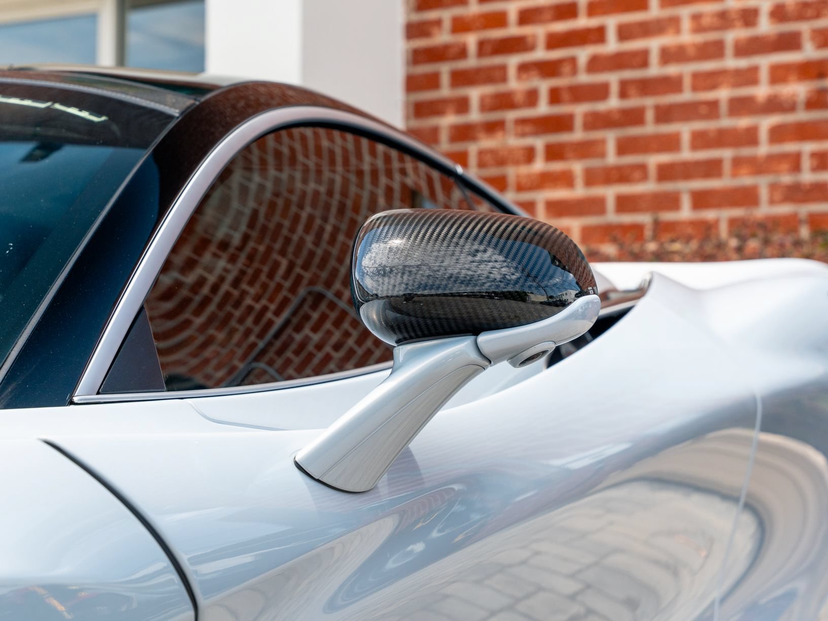 Used 2018 McLaren 720S Luxury RWD image 34