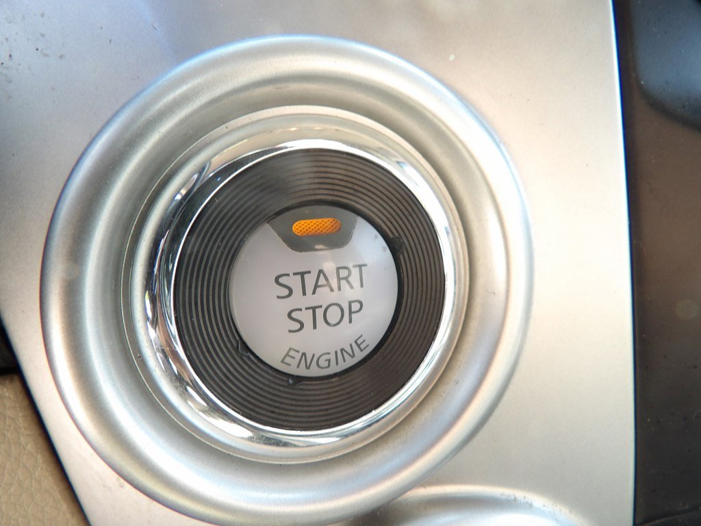 Used 2017 Nissan Titan SL w/ Chrome Package image 17