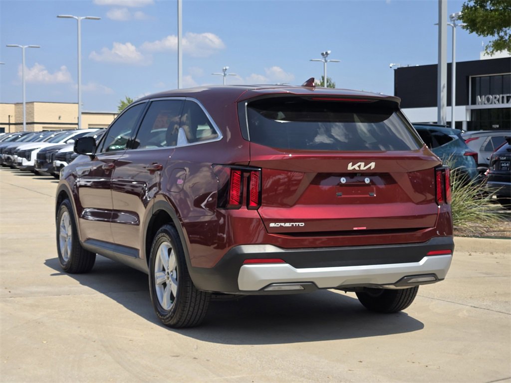 New 2025 Kia Sorento LX image 3