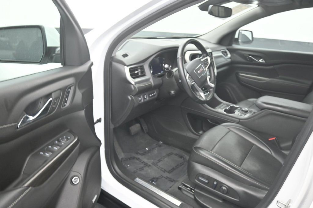 Used 2023 GMC Acadia SLT w/ Technology Package FWD image 10