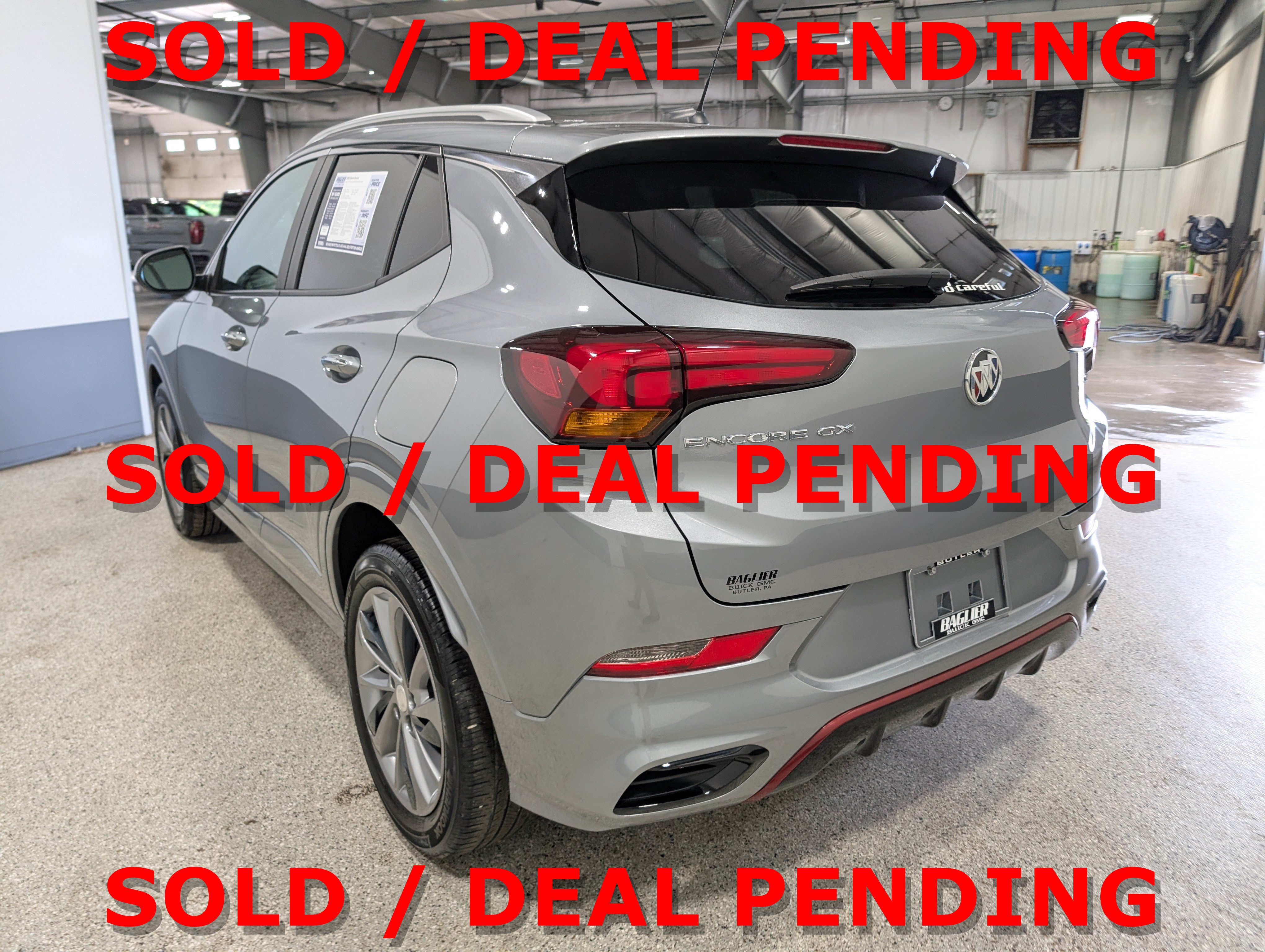 Used 2023 Buick Encore GX Select w/ Sport Touring Package FWD image 5