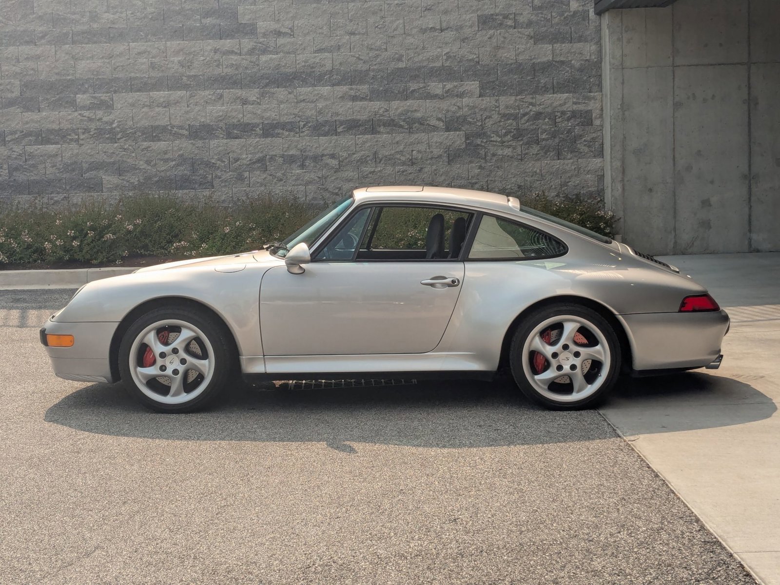 Used 1998 Porsche 911 GT3 RS image 2