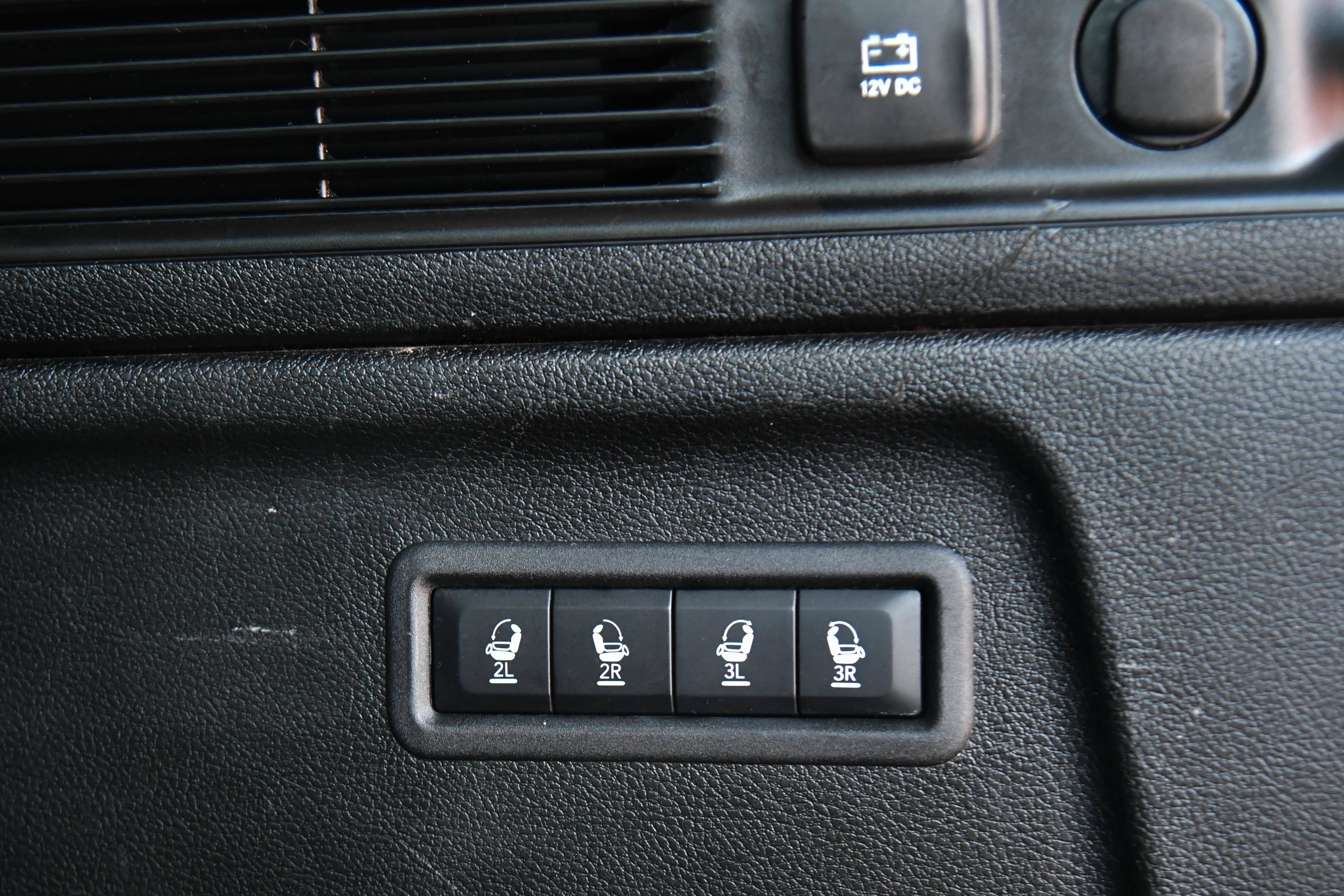 Used 2024 Jeep Wagoneer L Series II RWD image 51