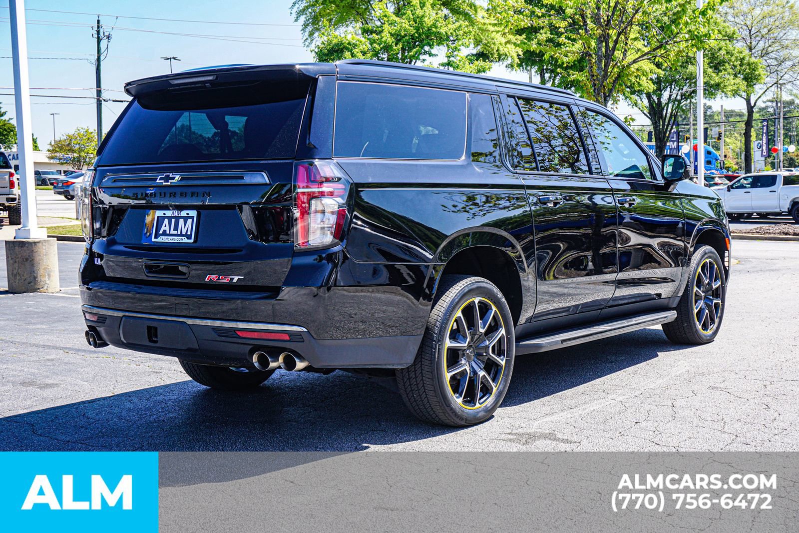 Used 2022 Chevrolet Suburban RST w/ Sport Performance Package AWD/4WD image 7