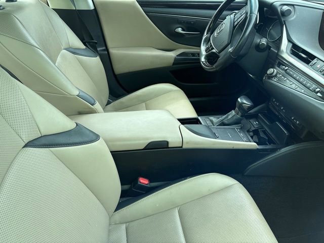 Used 2021 Lexus ES 250 w/ Premium Package AWD/4WD image 8