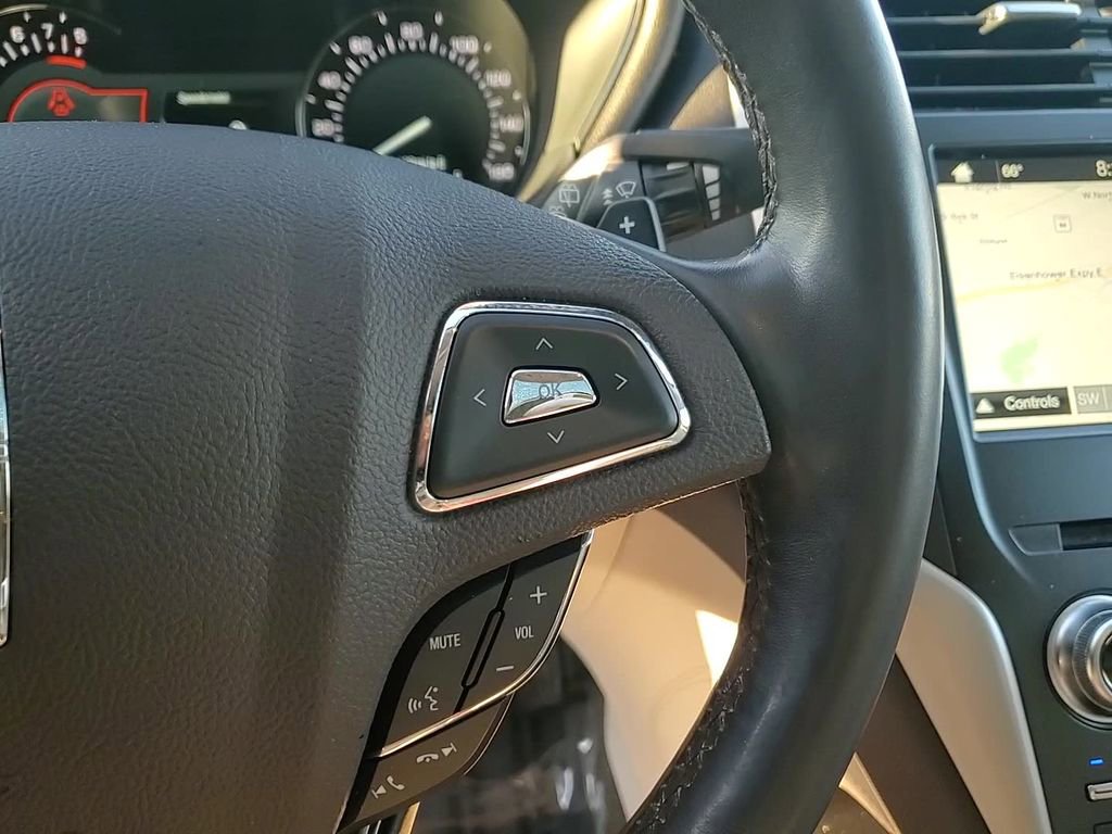 Used 2019 Lincoln MKC Reserve image 17