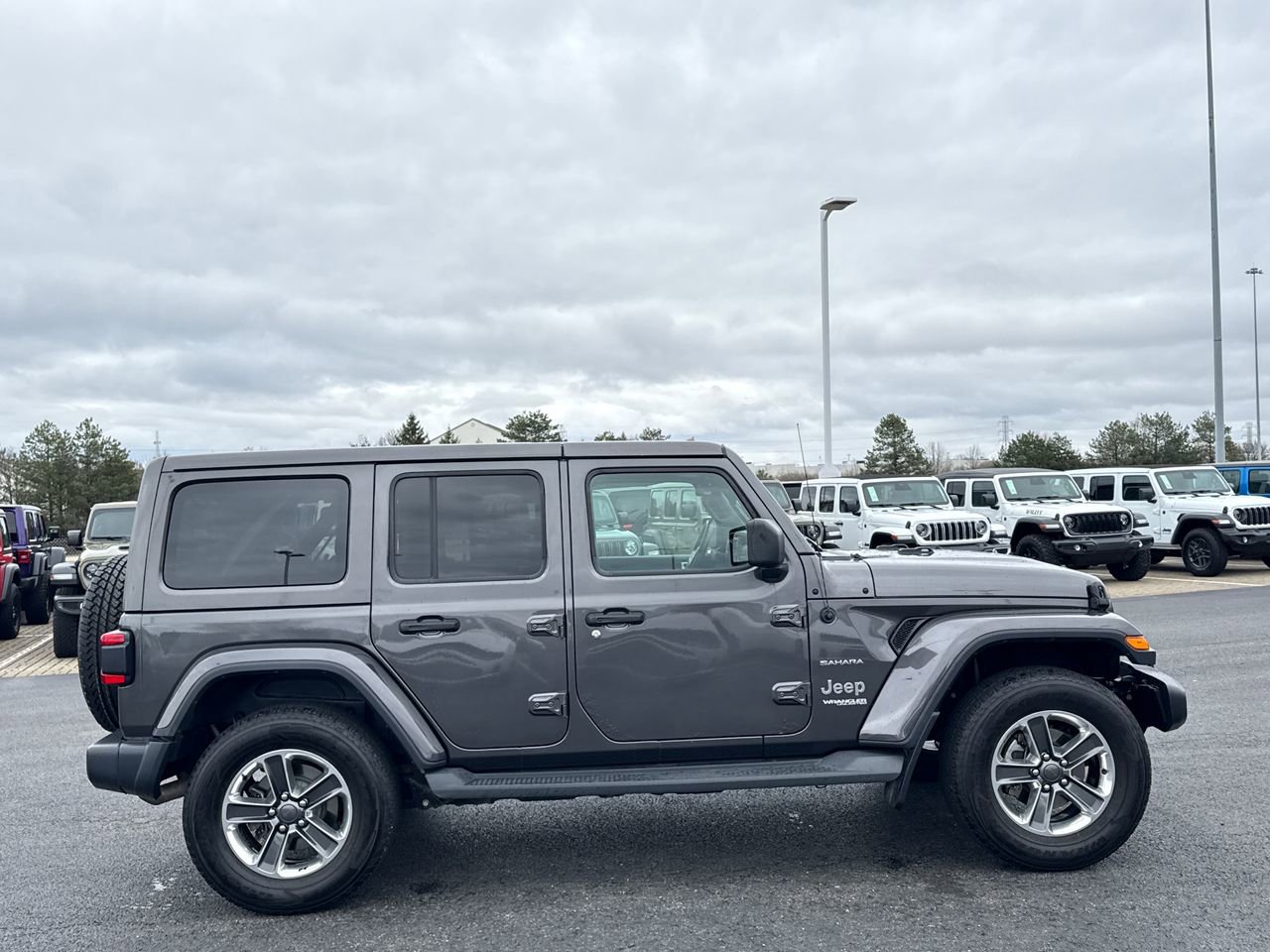 Used 2019 Jeep Wrangler Unlimited Sahara w/ Dual Top Group image 2