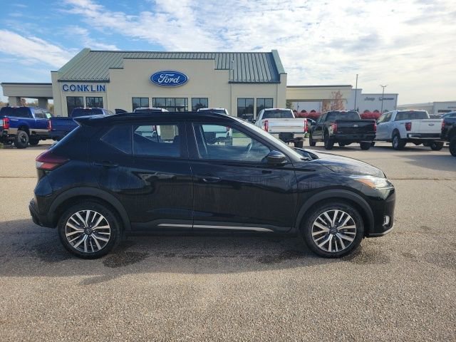 Used 2024 Nissan Kicks SR image 19