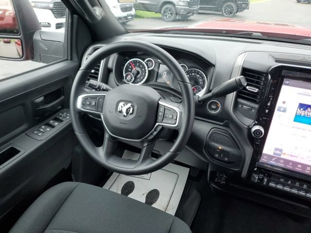 New 2026 RAM 2500 Tradesman AWD/4WD image 17
