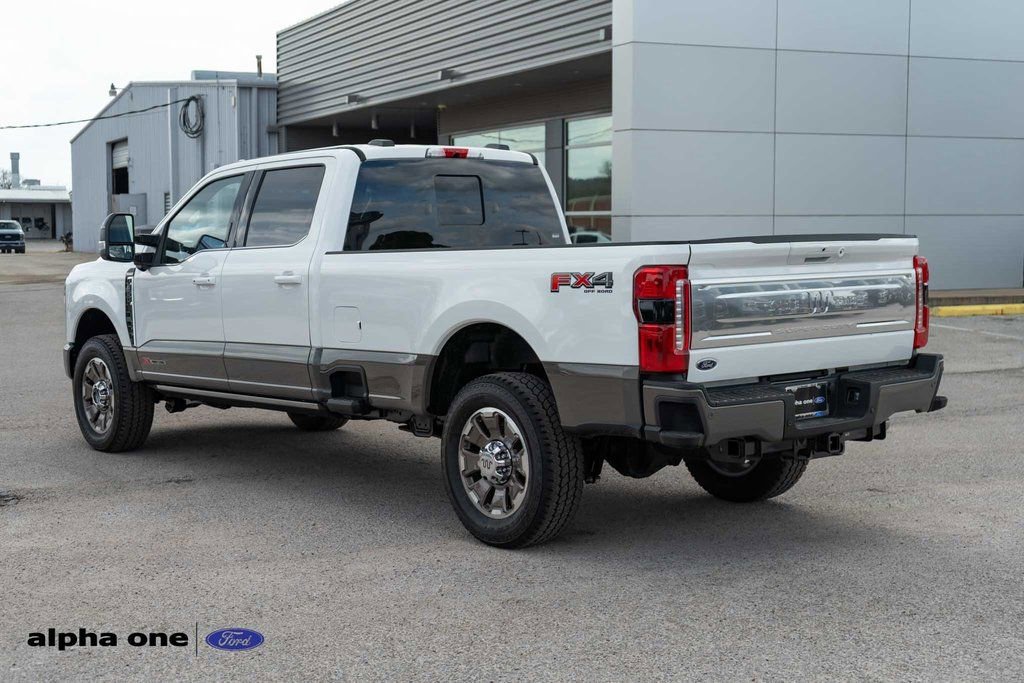 New 2026 Ford F350 King Ranch w/ FX4 Off-Road Package image 9