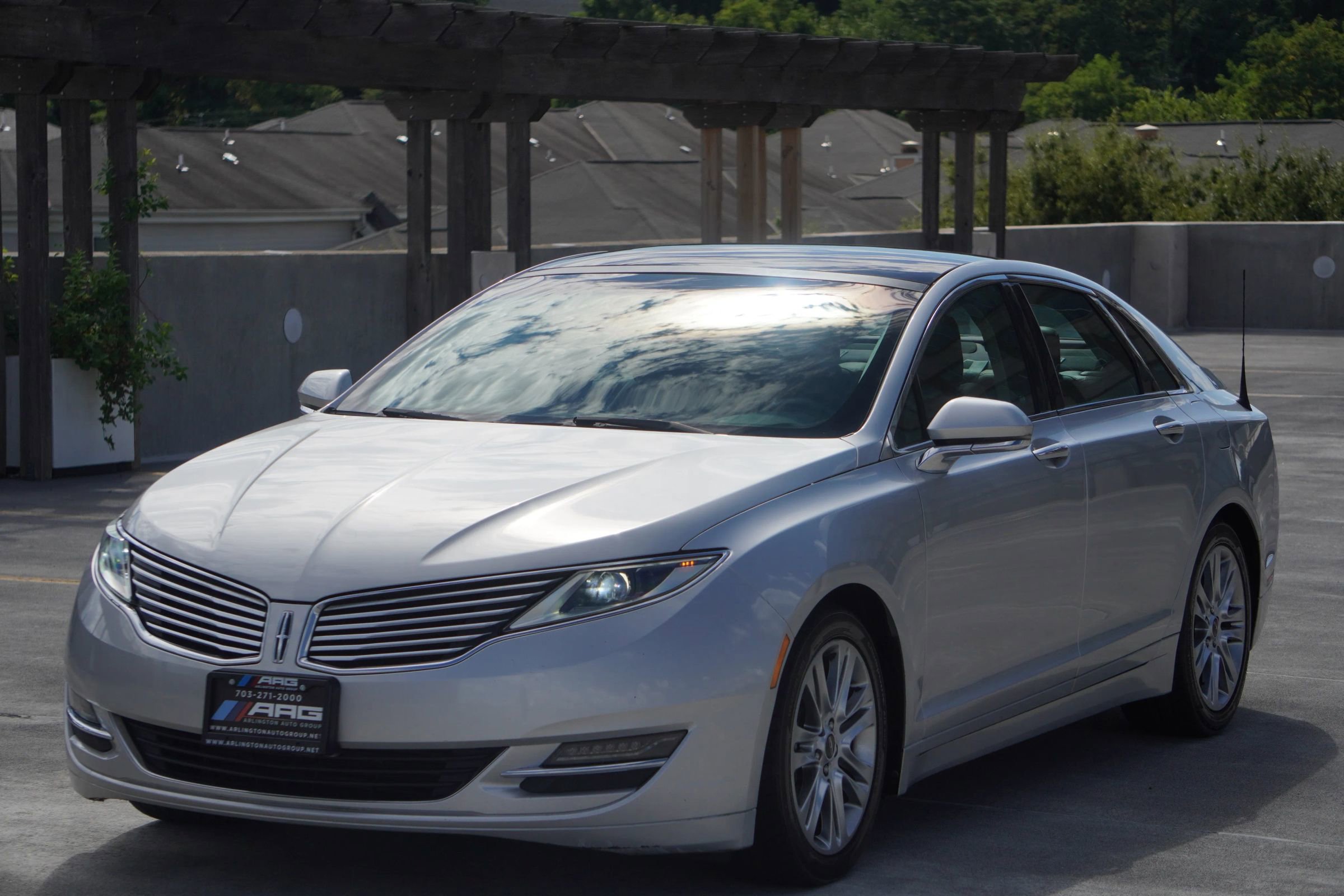 Used 2014 Lincoln MKZ Sedan 4D w/ Equipment Group 102A Reserve image 32