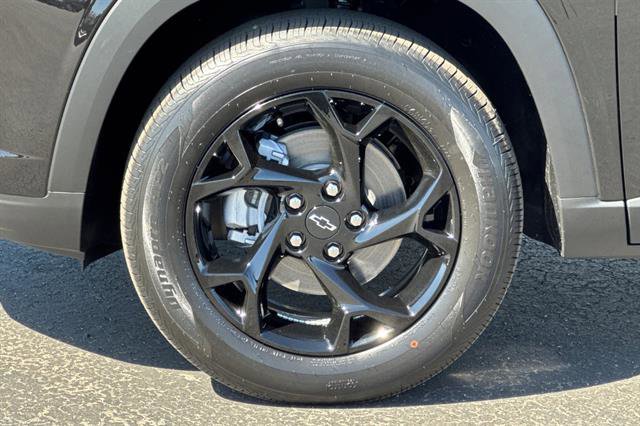 New 2026 Chevrolet Trax LT w/ Driver Confidence Package image 31