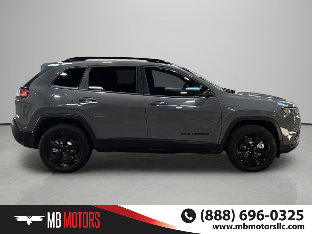 Used 2023 Jeep Cherokee Altitude Lux AWD/4WD image 5