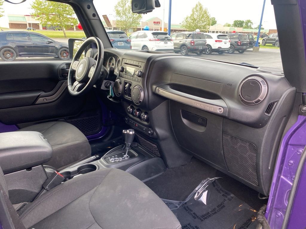 Used 2018 Jeep Wrangler Unlimited Sport S AWD/4WD image 22