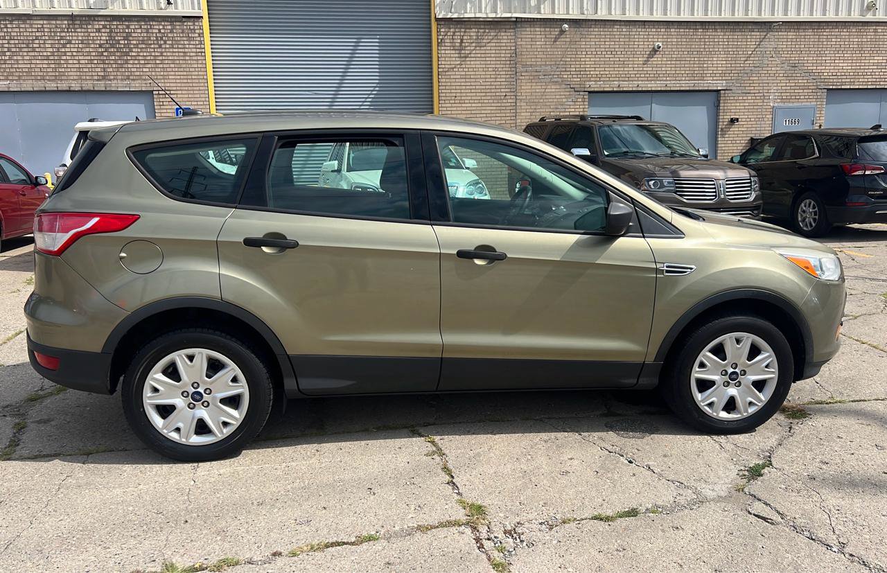 Used 2013 Ford Escape S FWD image 4