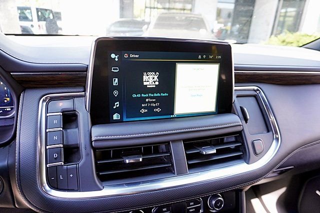 Used 2024 Chevrolet Tahoe Premier AWD/4WD image 25