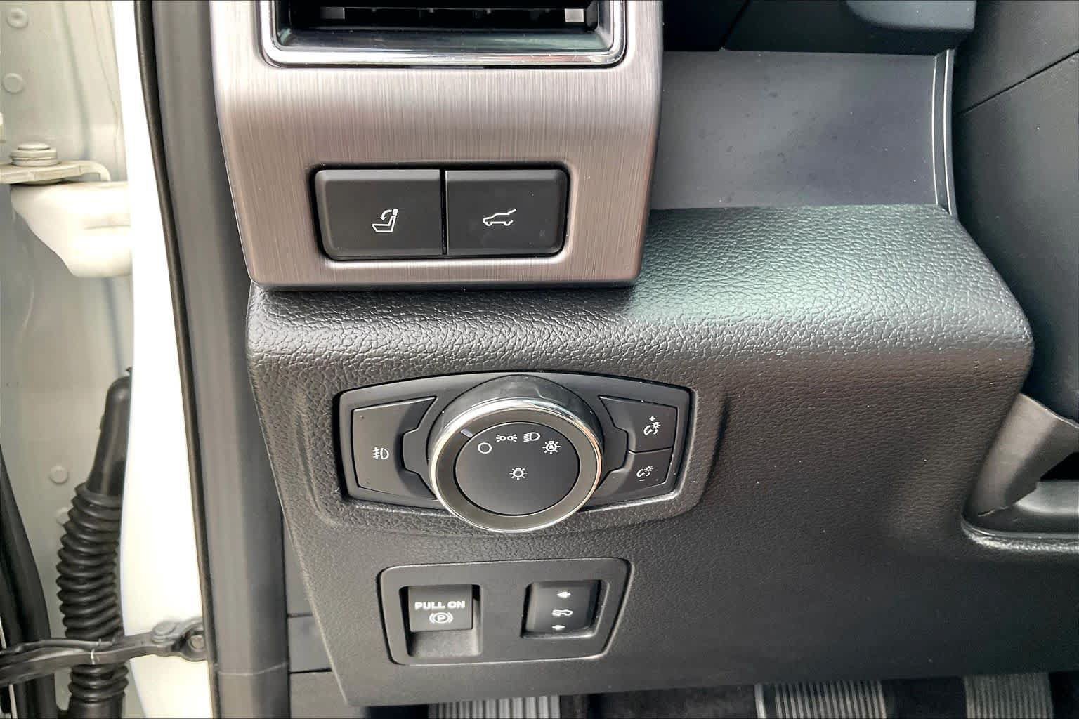 Used 2020 Ford Expedition Max Platinum AWD/4WD image 31