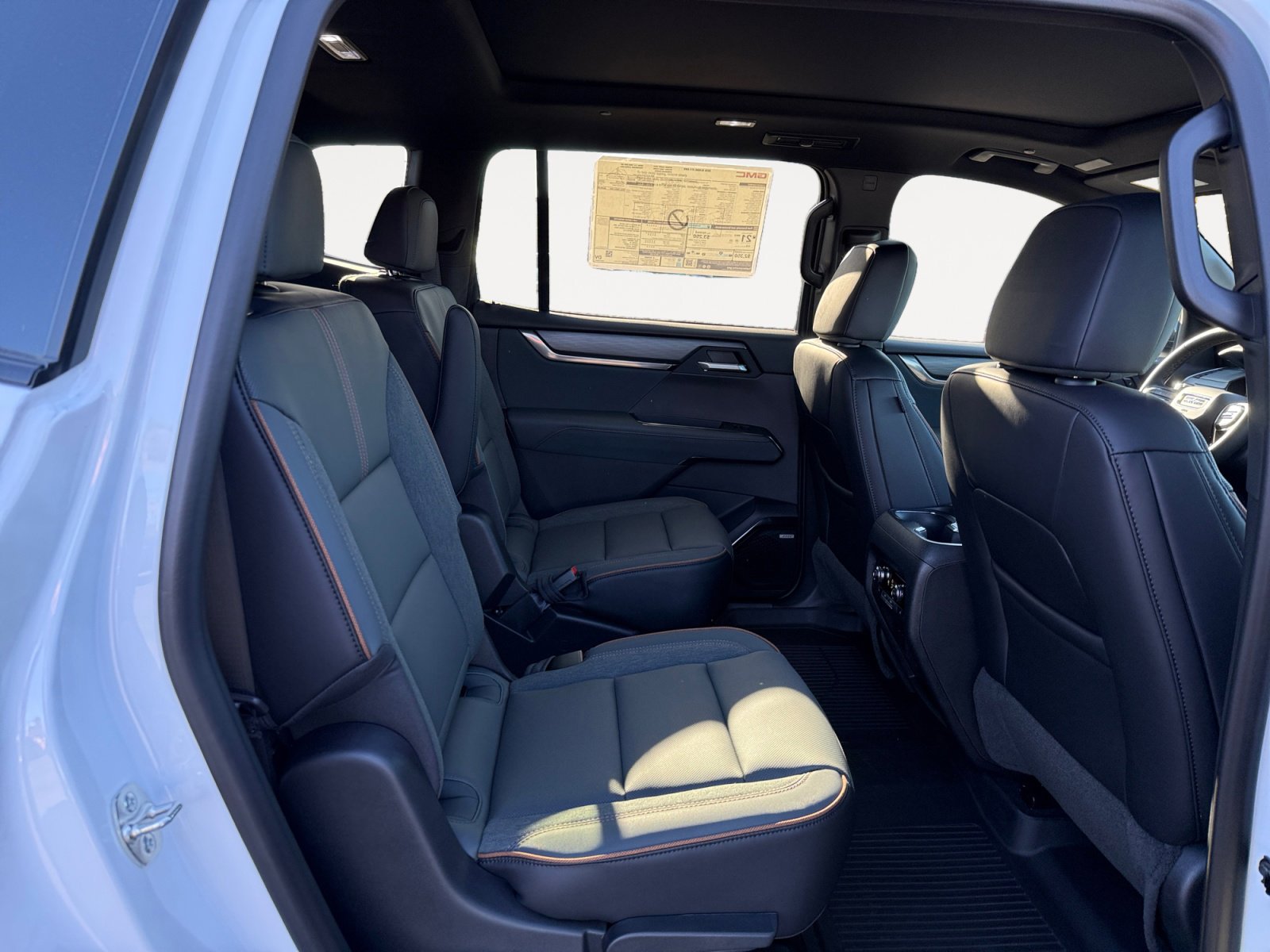 New 2026 GMC Acadia AT4 w/ Luxury Package image 18