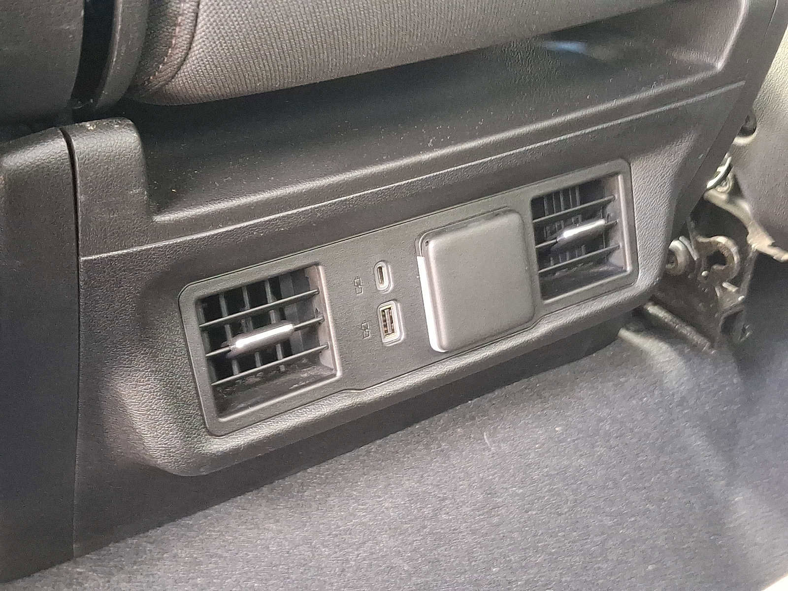 Used 2023 GMC Sierra 1500 Elevation image 13