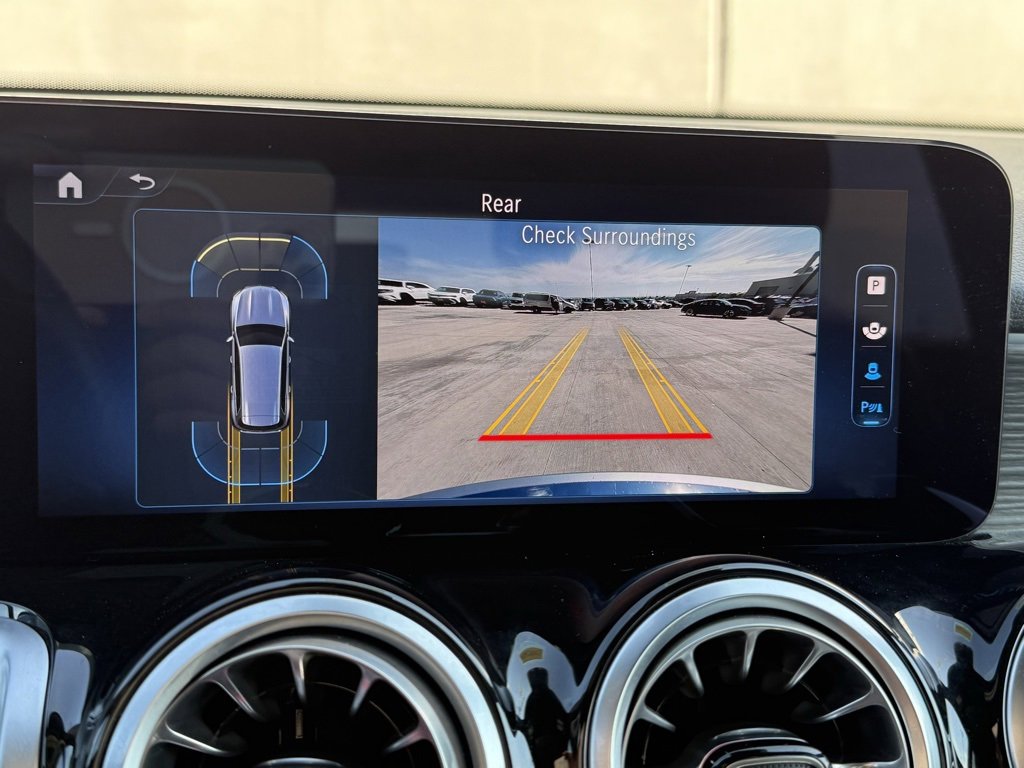 Used 2024 Mercedes-Benz GLB 250 image 10