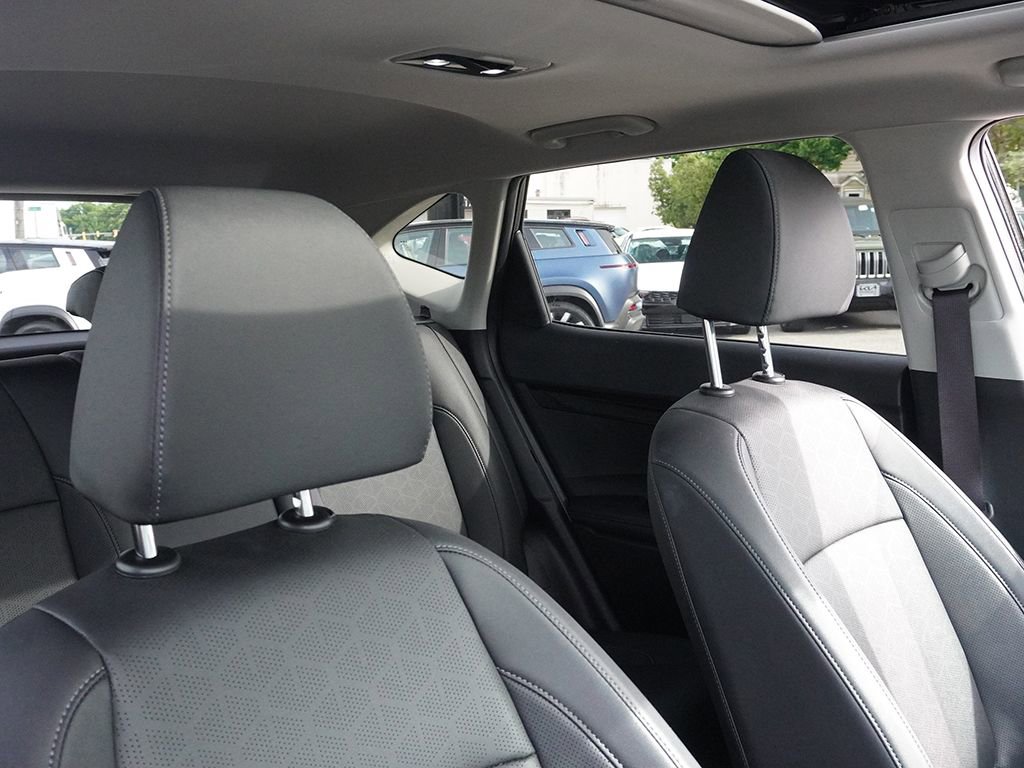 Used 2024 Kia Seltos EX AWD/4WD image 31