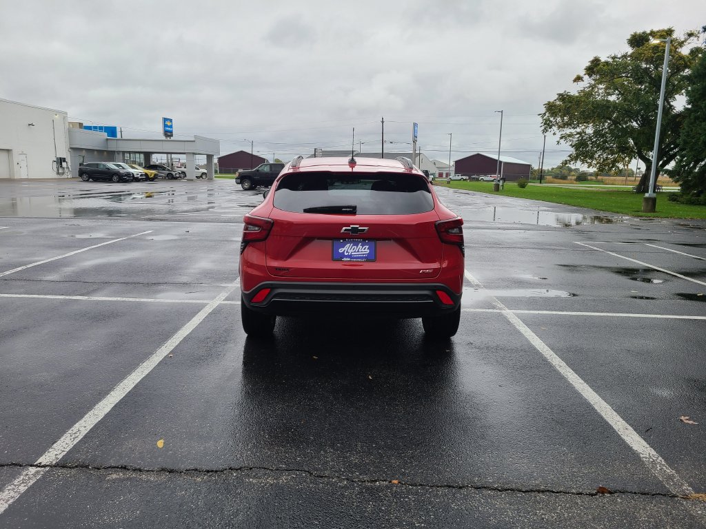 Used 2026 Chevrolet Trax RS w/ Sunroof Package FWD image 6