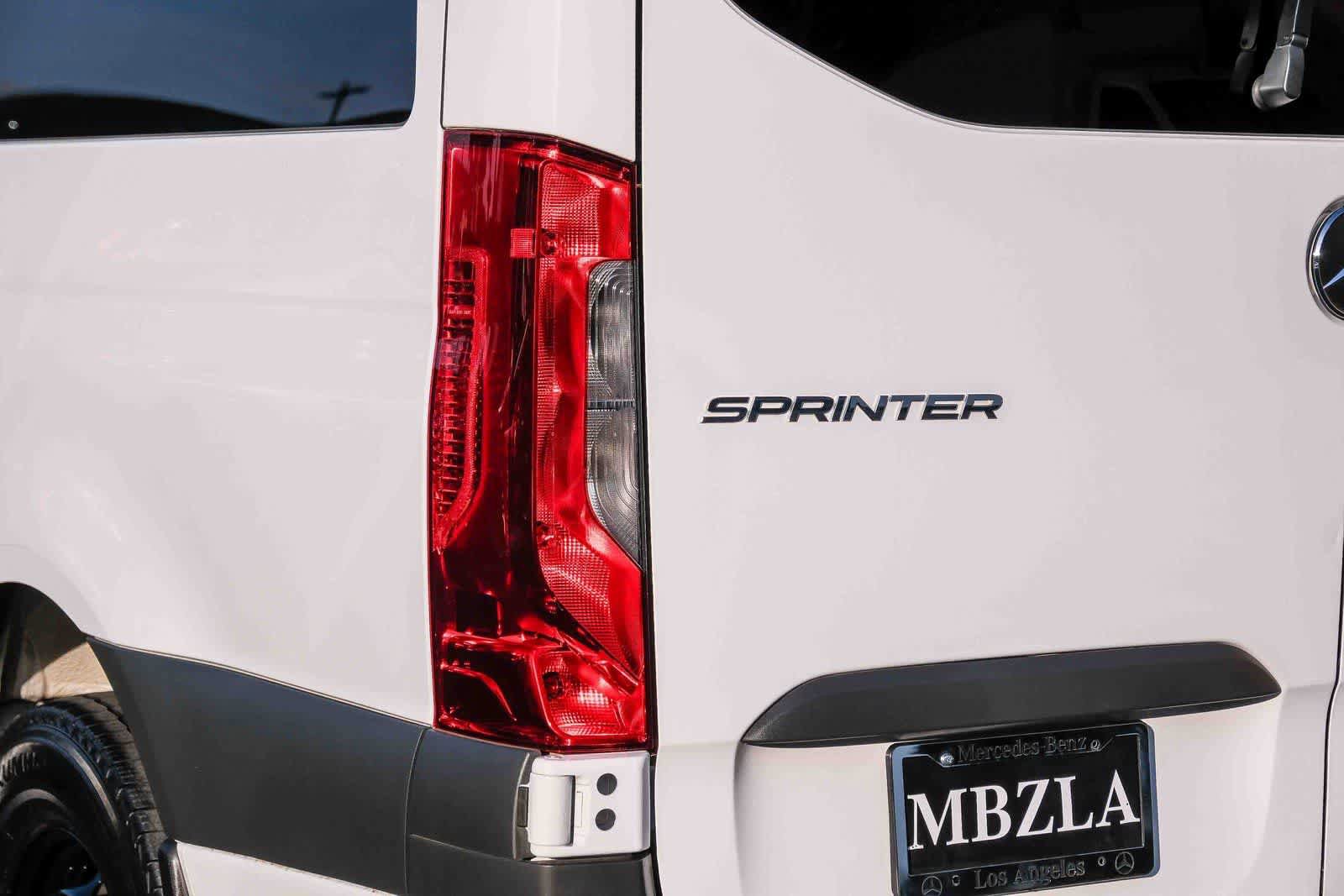 Used 2024 Mercedes-Benz Sprinter 2500 image 4