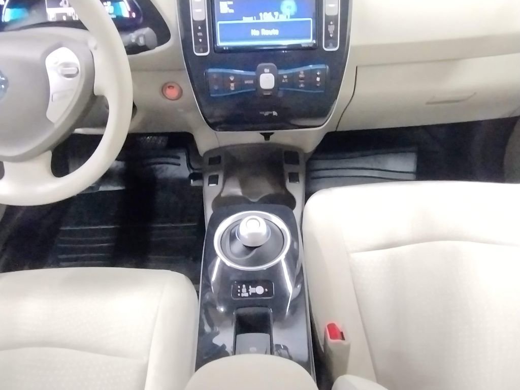 Used 2011 Nissan Leaf SL FWD image 38