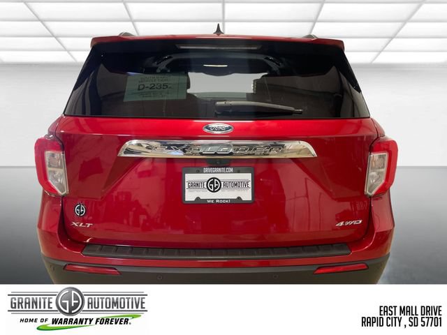 Used 2023 Ford Explorer XLT AWD/4WD image 5